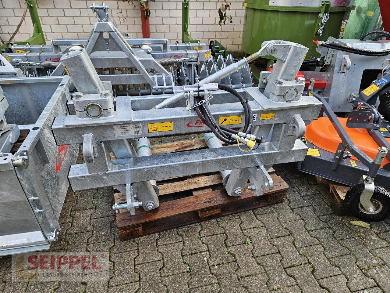 Sonstiges du type Fliegl Rundballenaufnahme »Swing Flexi«, Neumaschine en Groß-Umstadt (Photo 2)